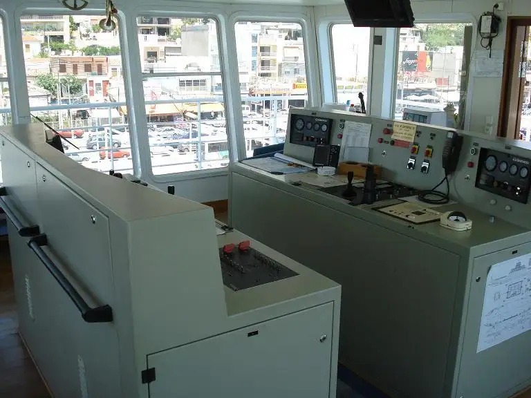 Tàu RoPax để bán