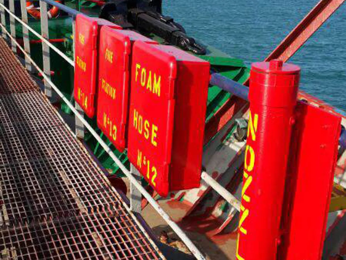 Tàu chở dầu/hóa chất để bán