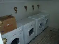 Tàu kéo để bán