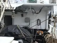 Tàu kéo lưới để bán