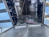 Tàu kéo lưới để bán