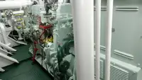 Tàu câu dài để bán