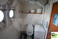 Tàu khảo sát để bán