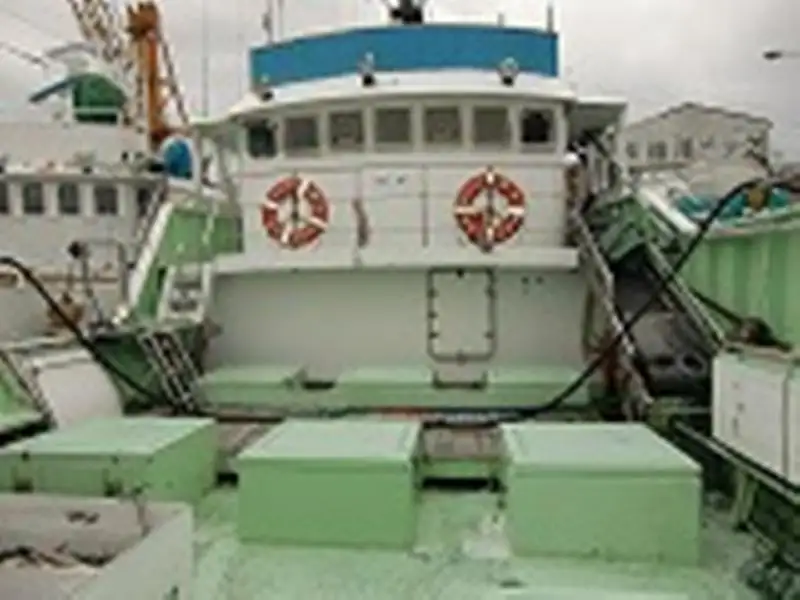 Tàu câu dài để bán