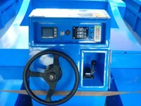 Tàu làm việc để bán