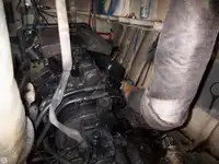 Tàu kéo để bán