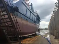 Tàu lạnh để bán