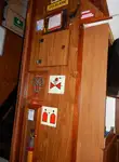 Tàu làm việc để bán