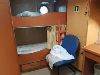 Tàu kéo để bán