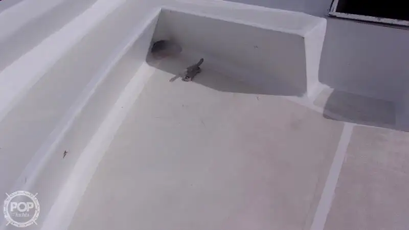 Tàu hỗ trợ lặn để bán