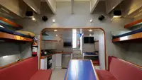 Tàu nghiên cứu để bán