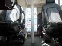 Tàu chở thủy thủ đoàn để bán