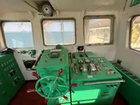 Tàu làm việc để bán
