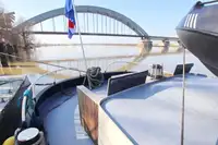 Tàu tuần tra để bán