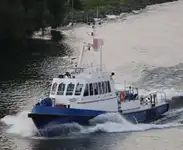 Tàu tuần tra để bán