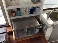 Tàu kéo để bán