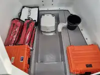 Tàu container để bán