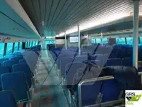 Tàu chở khách rao bán