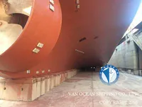 Tàu kéo lưới để bán