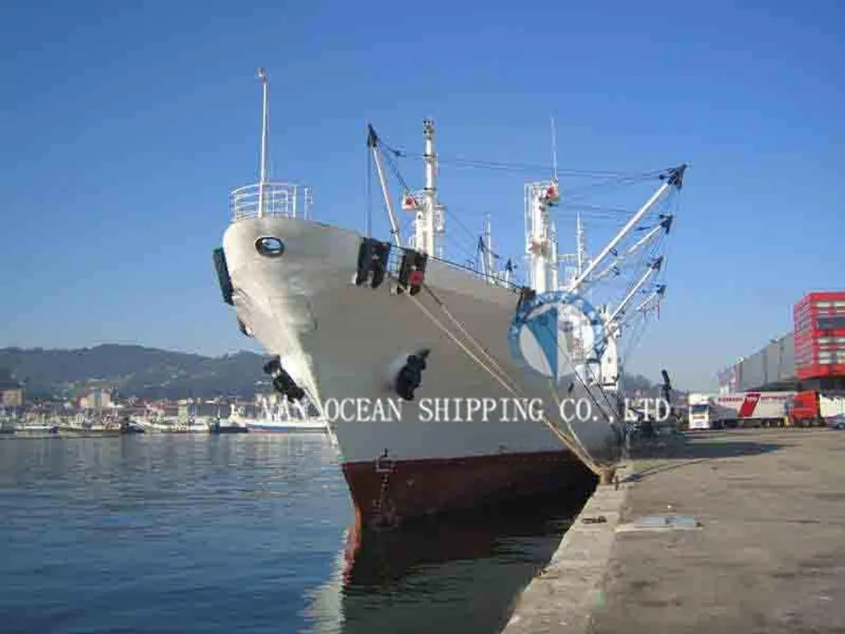 Tàu lạnh để bán