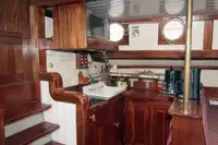 Sà lan để bán