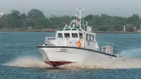 Tàu dẫn đường để bán