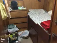 Tàu kéo lưới để bán