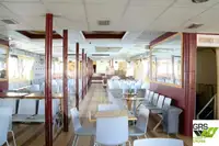 Tàu du lịch để bán