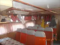 Tàu chở thủy thủ đoàn để bán