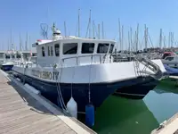 Catamaran rao bán