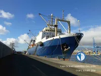 Tàu kéo lưới để bán