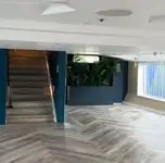 Tàu chở khách và hàng hóa để bán