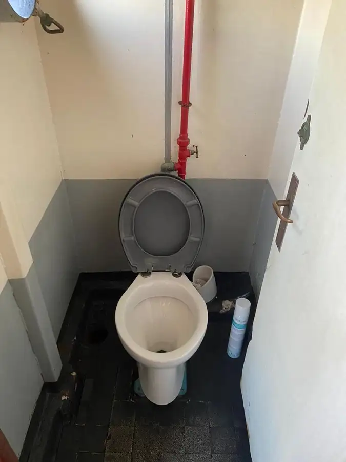 Tàu kéo để bán