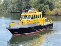 Tàu tuần tra để bán
