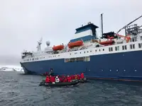 Tàu RoPax để bán