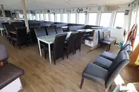 Tàu chở khách để bán