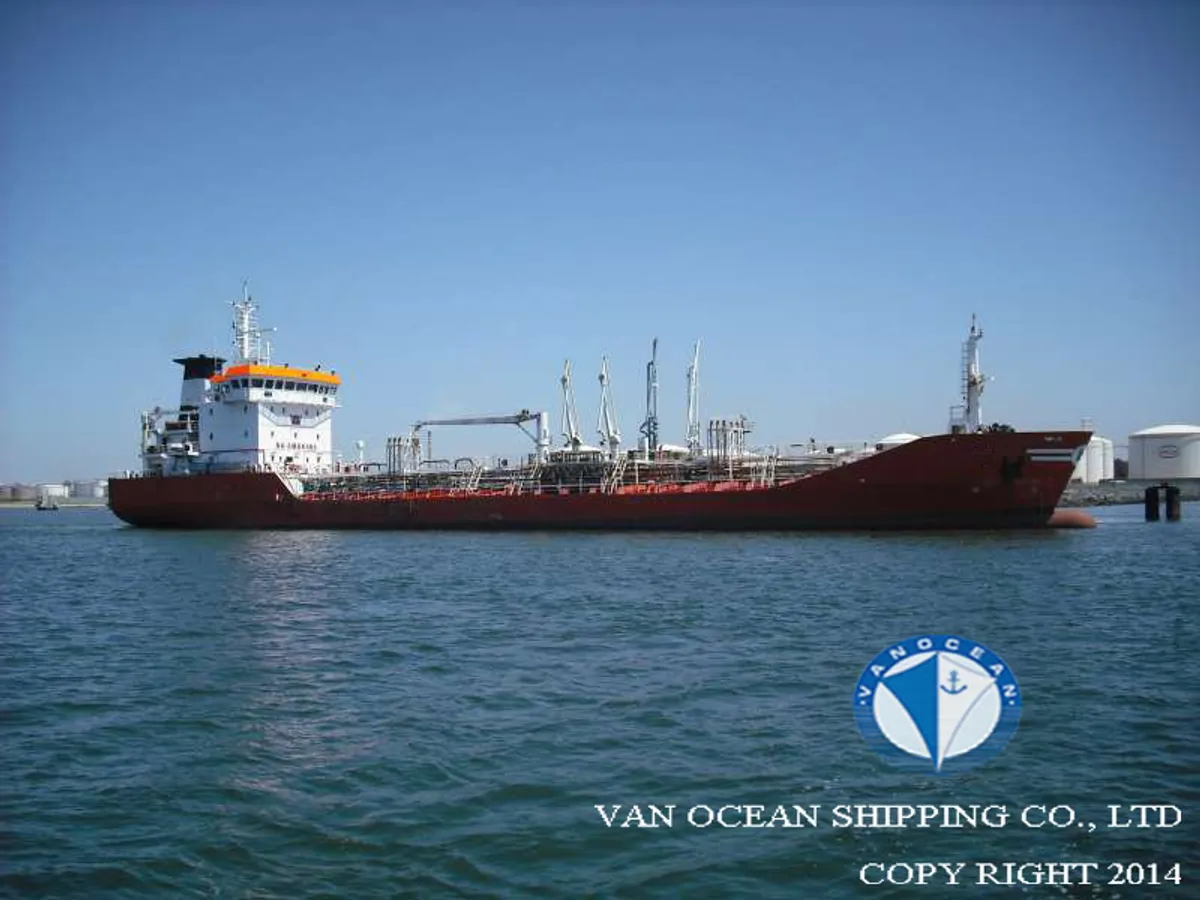 Tàu chở dầu/hóa chất để bán
