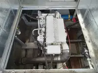 Tàu chở thủy thủ đoàn để bán