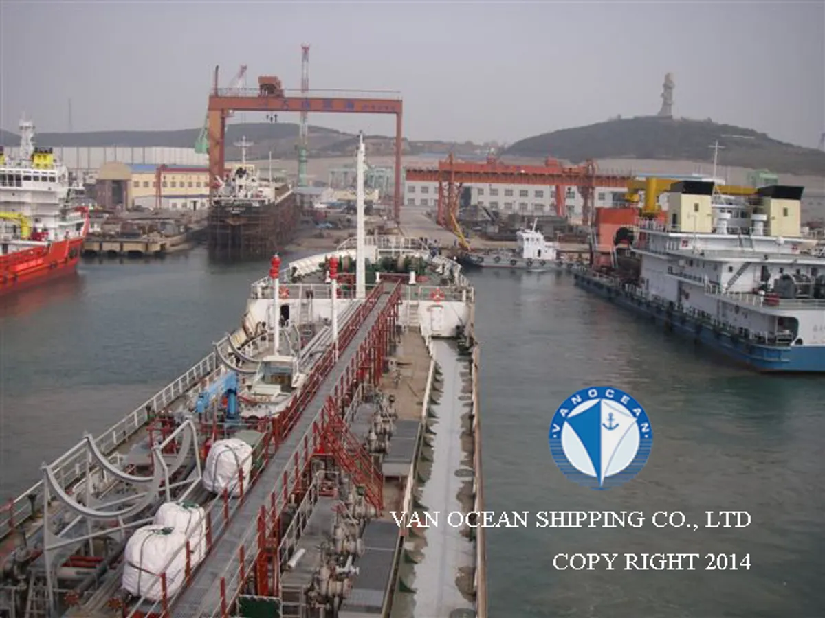 Tàu chở dầu/hóa chất để bán