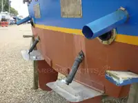 Tàu kéo lưới để bán