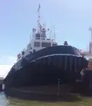 Tàu kéo để bán