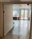 Tàu chở khách và hàng hóa để bán