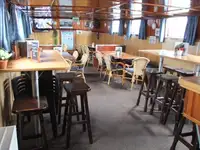 Sà lan để bán