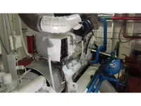 Tàu nạo vét để bán