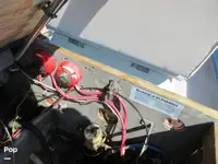 Tàu chở khách và hàng hóa để bán