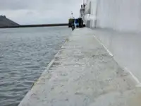 Tàu chở khách để bán