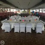 Tàu du lịch để bán