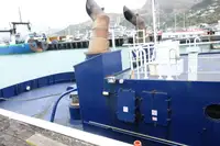 Tàu kéo để bán