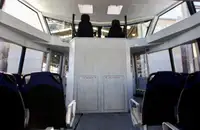 Tàu du lịch để bán