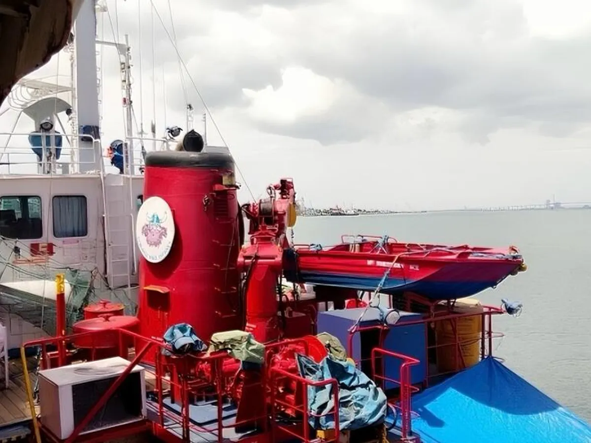 Tàu cung cấp nhanh (FSV) để bán